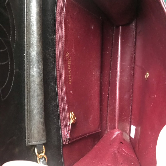 Authentic CHANEL Quilted Lambskin 10” bag - Picture 5 of 8